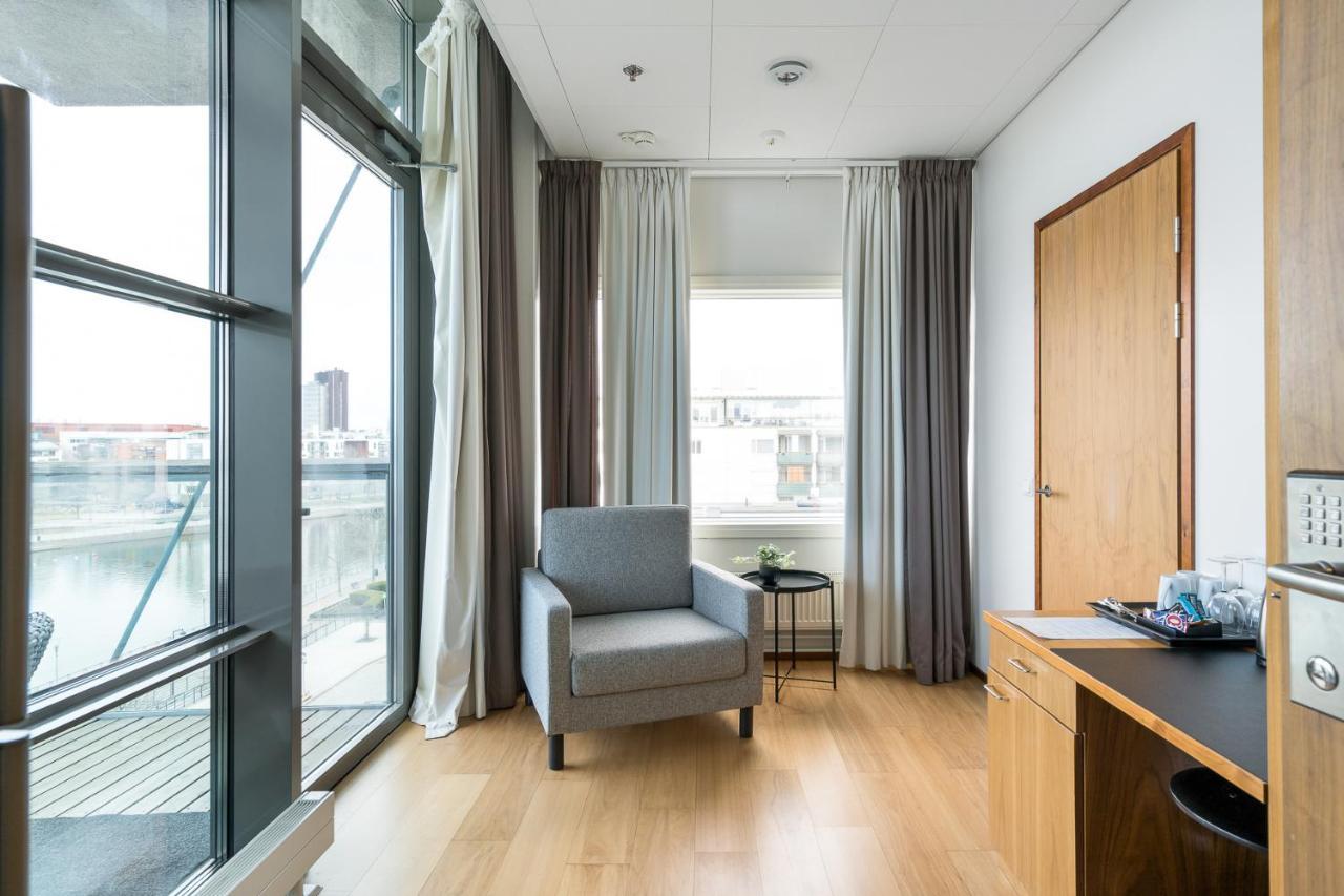 Hiisi Hotel Helsinki Jaetkaesaari Экстерьер фото